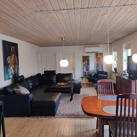 호텔 Vidunderligt Hus I Landlige Omgivelser